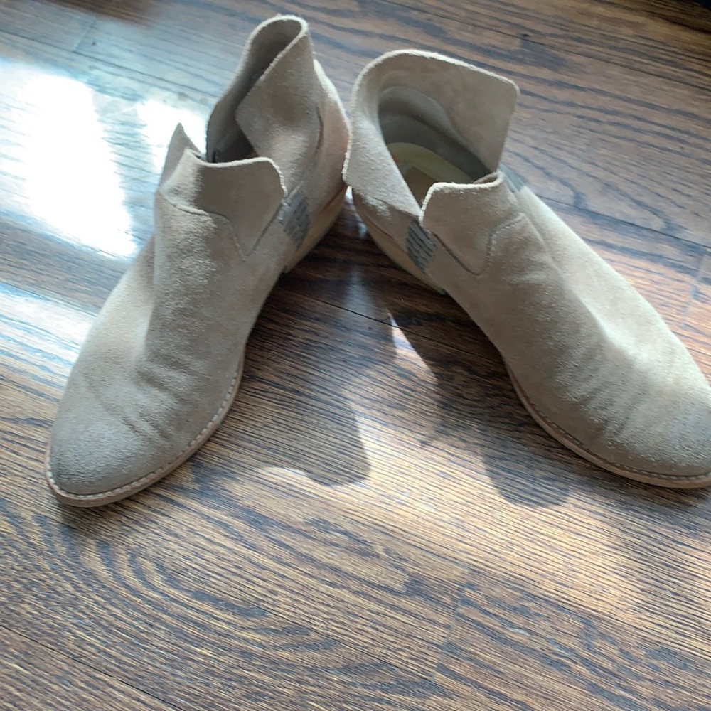 Women’s booties